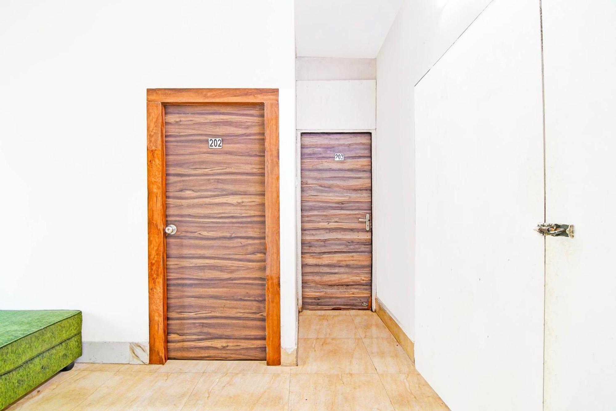 Super Hotel O Ruby Near Acropolis Mall Καλκούτα Εξωτερικό φωτογραφία