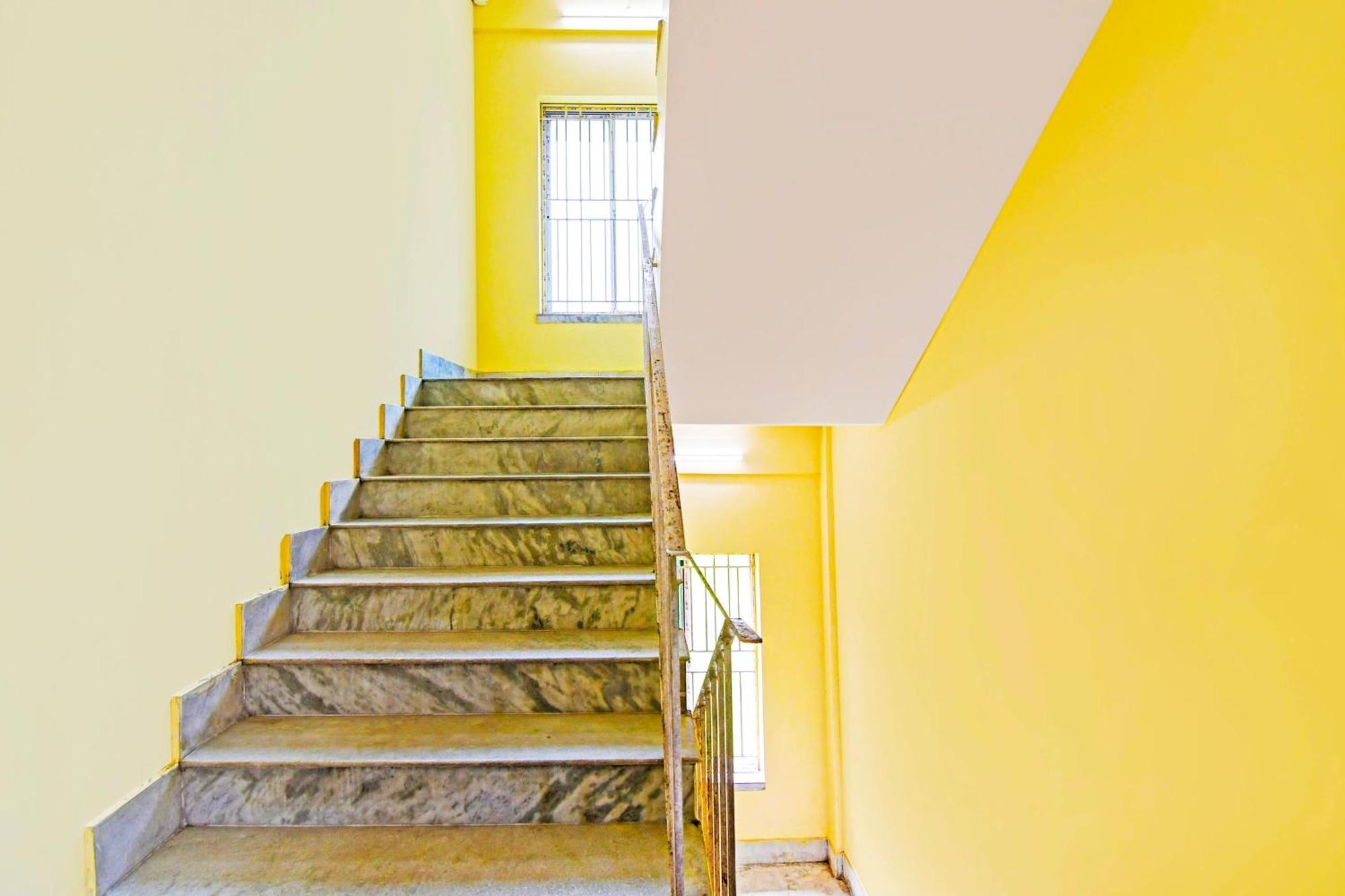 Super Hotel O Ruby Near Acropolis Mall Καλκούτα Εξωτερικό φωτογραφία